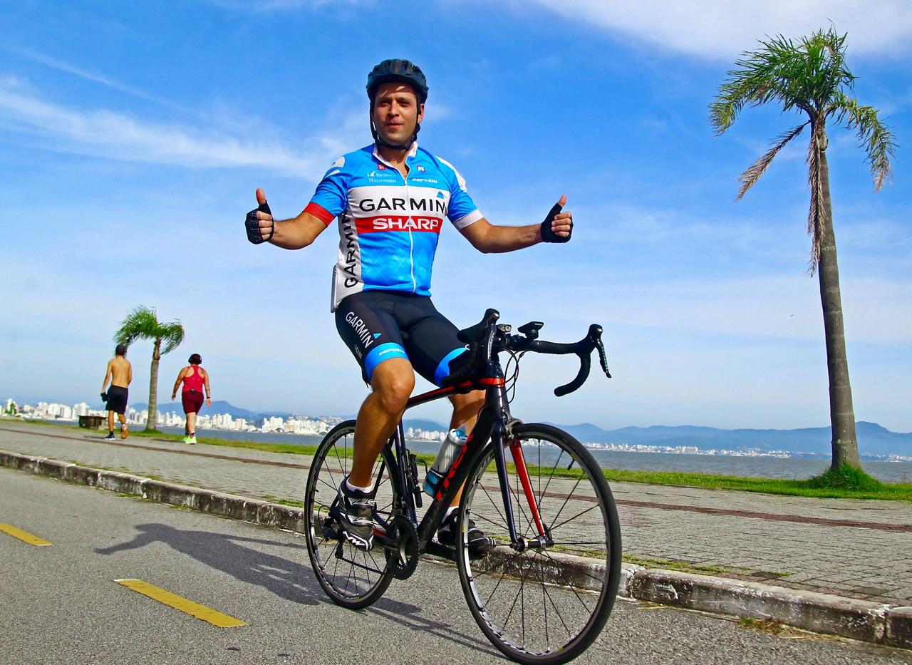 Dr. Gustavo praticando esporte